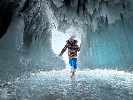 Тур «Ледяная сказка острова Ольхон -2» -приключения в ледяное царство за 4 дня!